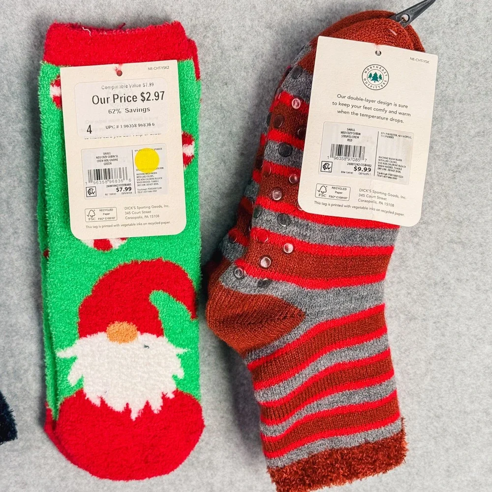 Northeast Outfitters Socks Kids Small Multicolor Christmas Cozy Cabin 4 Pair Set